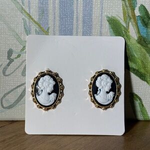 Classic Cameo Profile Stud Earrings in Black and White